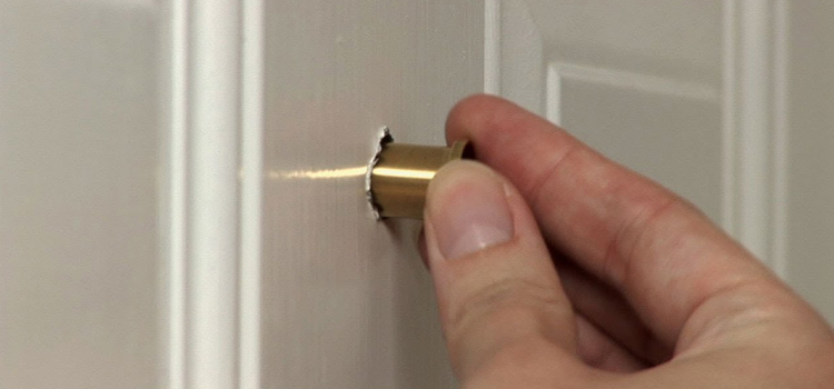 peephole door repair in La Mirada